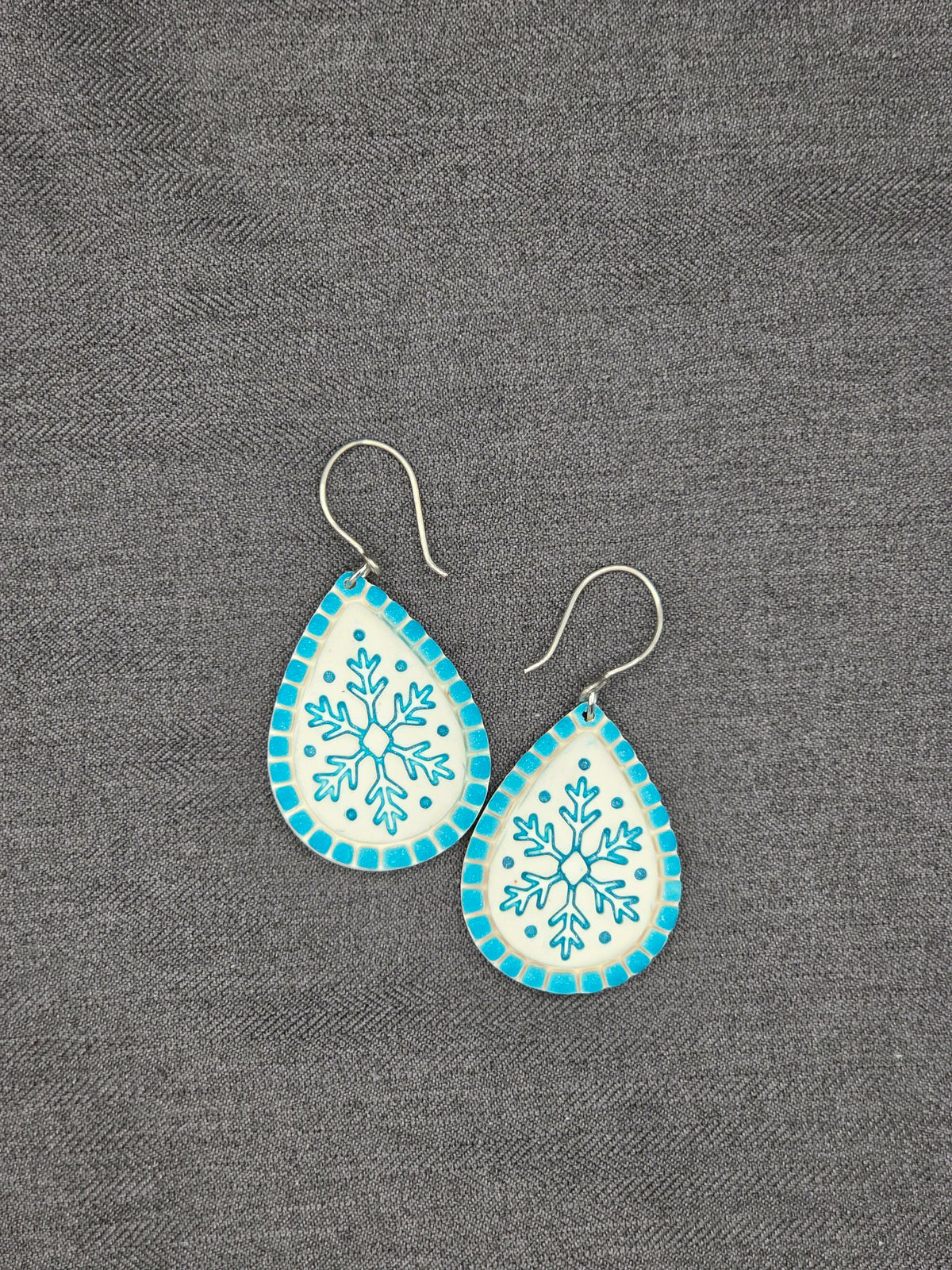 Snowflake Drops